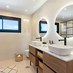 Villa Oasis *
